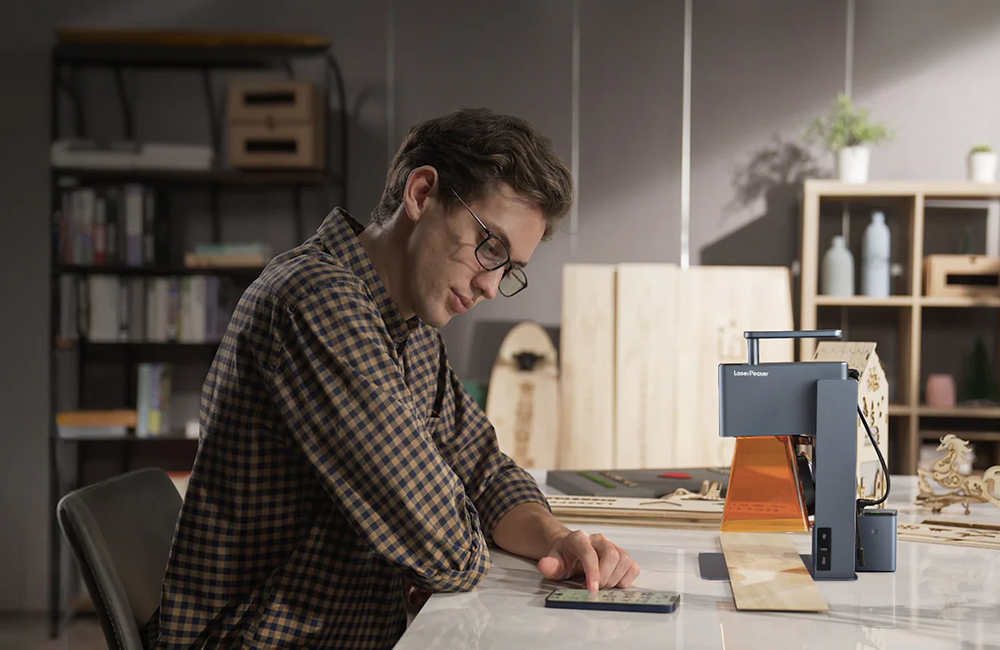 Портативный лазерный гравер LaserPecker LP2 ULTIMATE